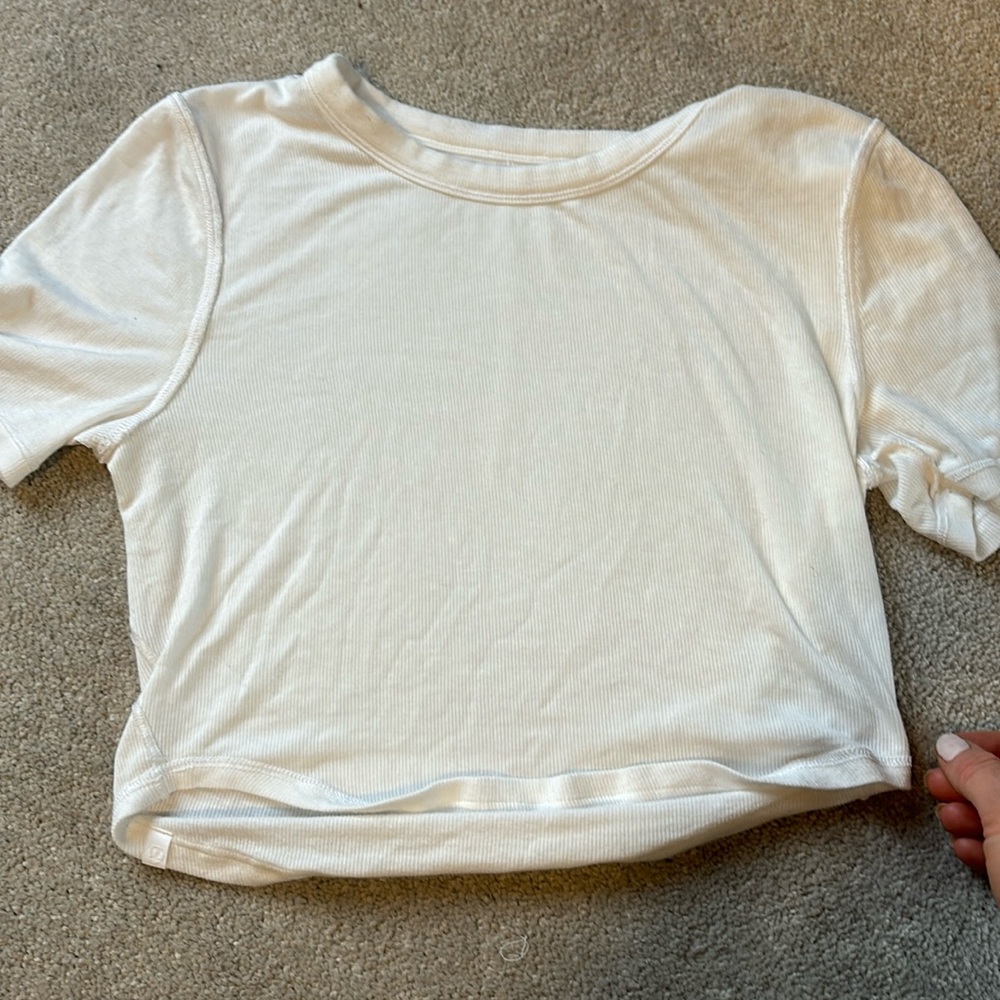 Lululemon tshirt